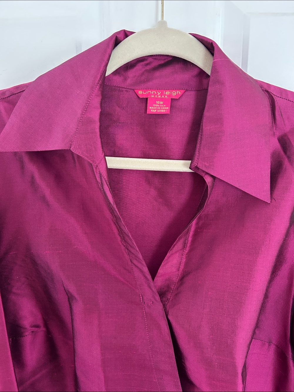 Sunny Leigh 100% Silk Fuchsia top